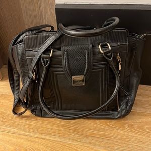Melie bianco black bag
